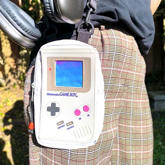 🎮 NWOT Nintendo Game Boy Retro Crossbody Bag - Picture 4 of 12